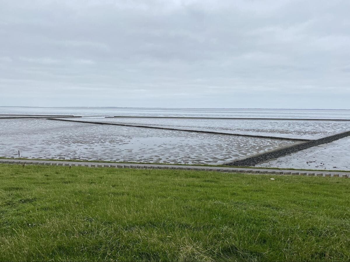 Wattenmeer bei Neuharlingersiel bei Ebbe